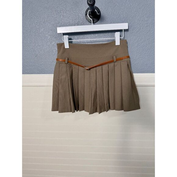 Anthropologie -Flat White Belted Skort - Picture 4 of 9